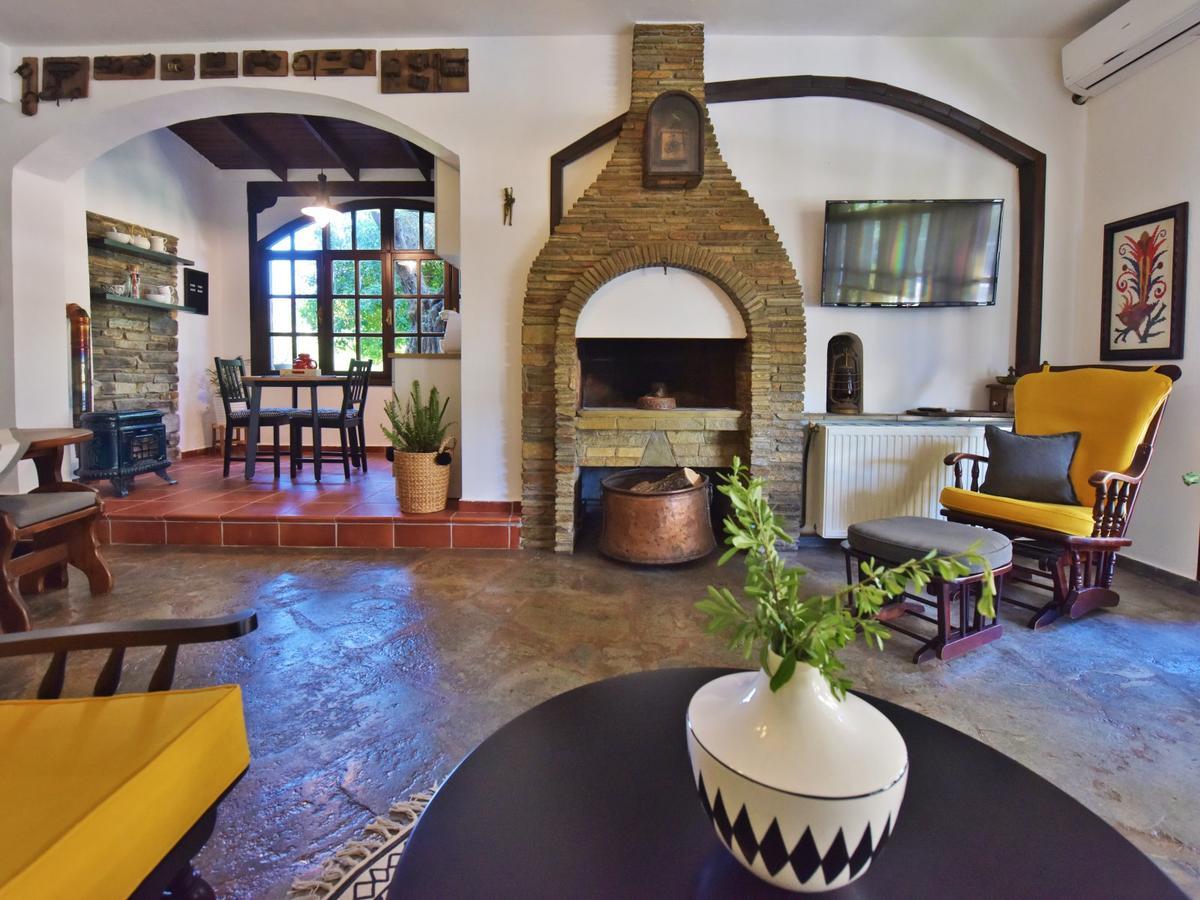 Гостевой дом Ares Garden House - Nea Moudania Halkidiki Экстерьер фото